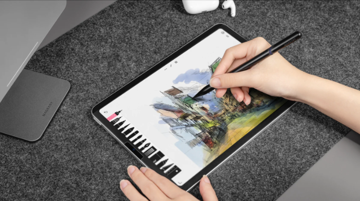 Apple iPad Pro 2025 with M4 chip and Apple Pencil 3