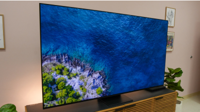 Samsung S95D OLED TV 2025 model with ultra-thin design
